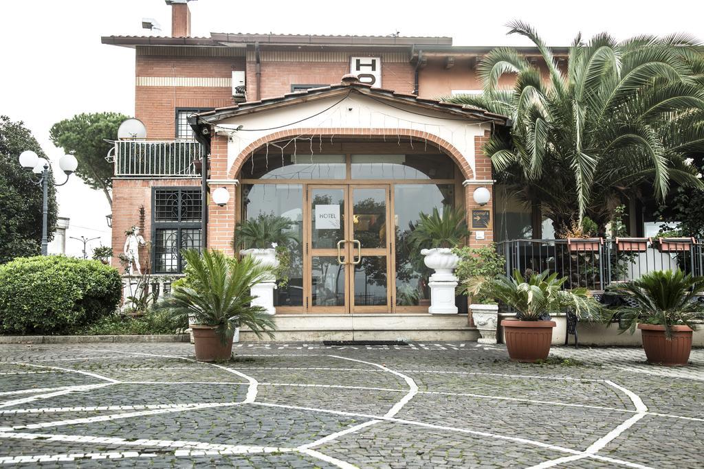 Camp'S Hotel Colonna Εξωτερικό φωτογραφία